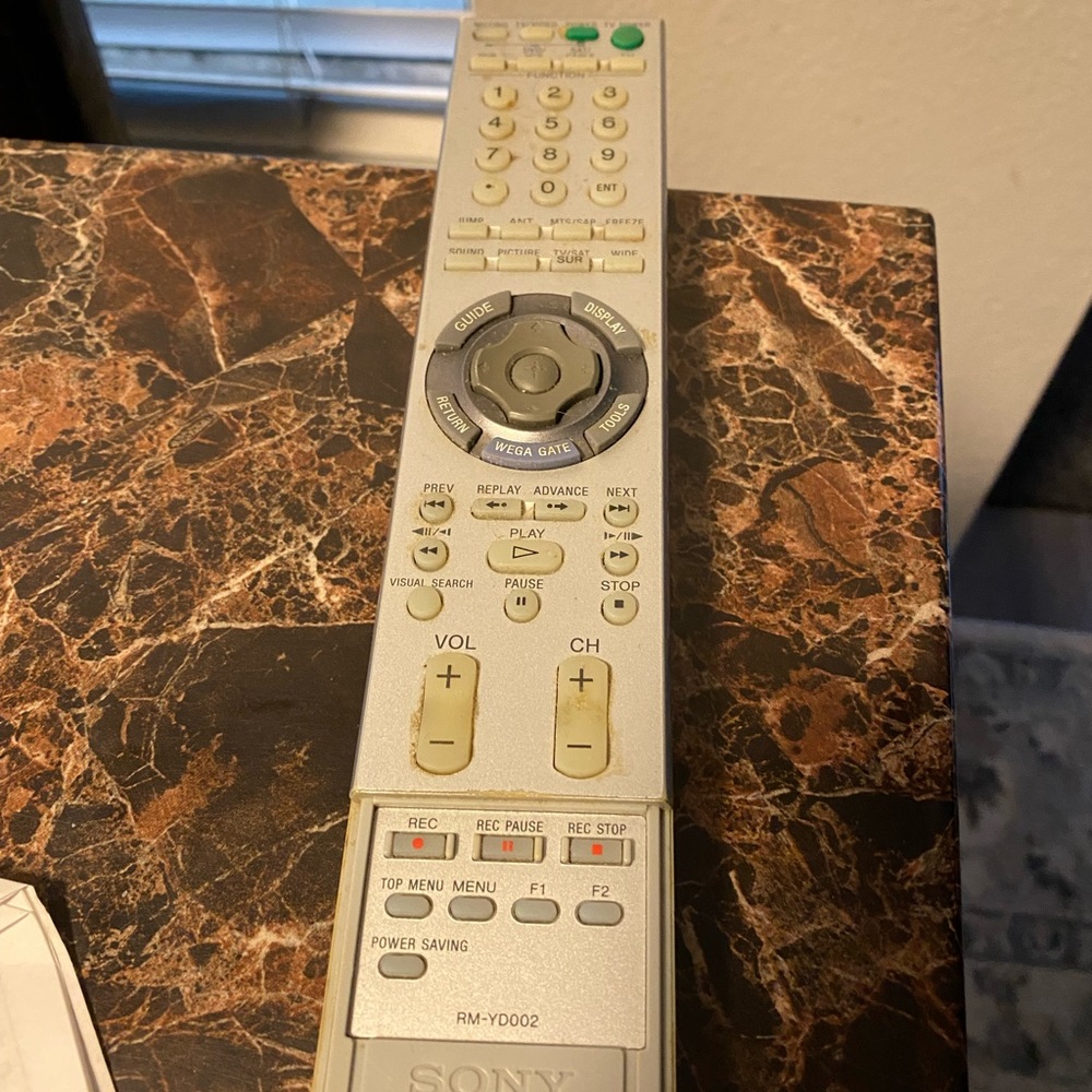 Sony RM-YD002 TV Remote Control Fully Tested & Working - Picture 5 of 10